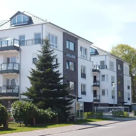 Admiralsgarten, Steuerbord 12 Apartman *
