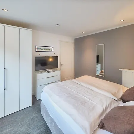 Admiralsgarten, Steuerbord 12 Apartman